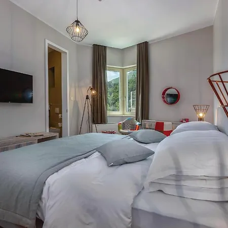 Amazing In With Sauna, Wifi And Outdoor Swimming Pool Holiday home Veprinac